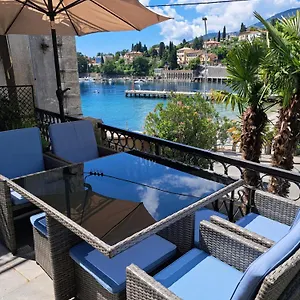 By The Sea , Ika Kroatien